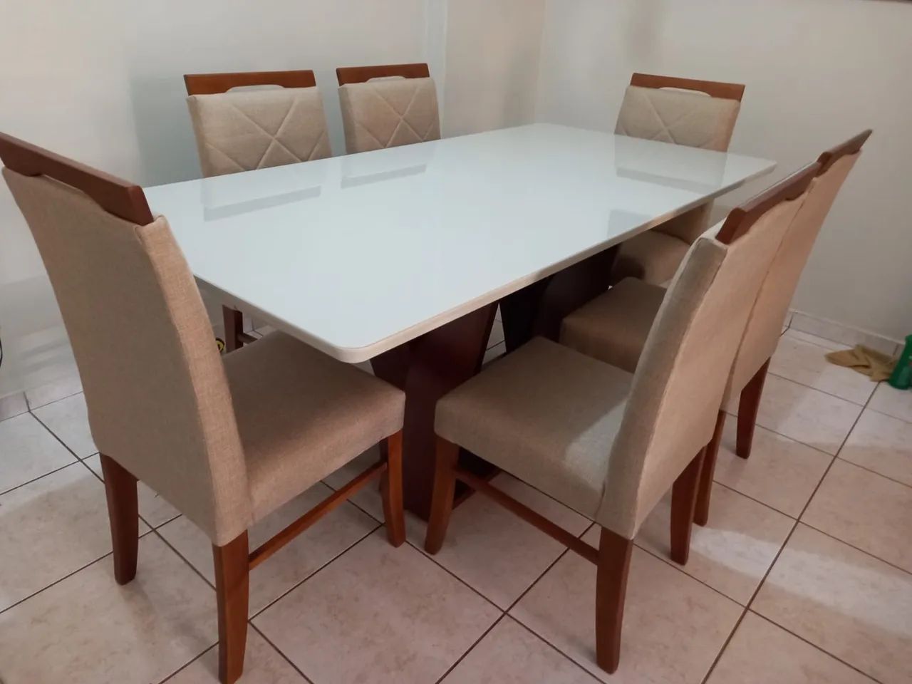 Mesa de Jantar Moderna com 6 Cadeiras madeira  - Foto 2