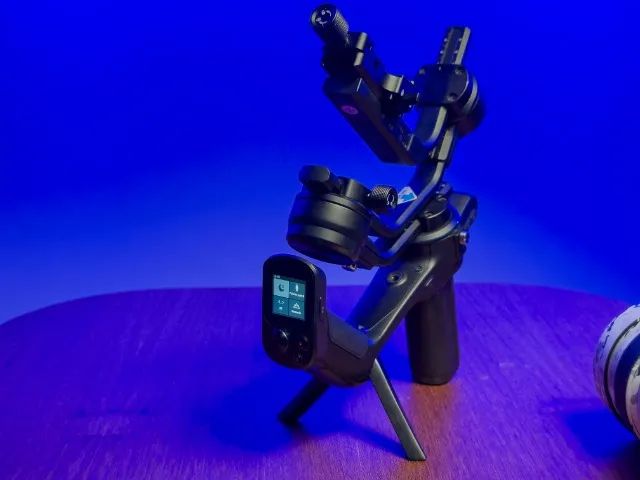 Estabilizador Gimbal Feiyutech Scorp-c Com Motor De 3 Eixos (Usado) Câmera e Smartphone - Foto 3