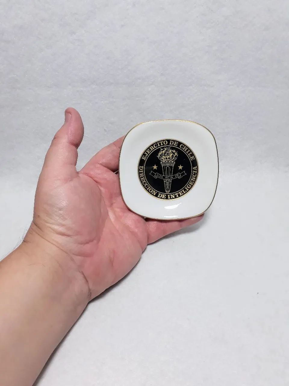 Pequeno prato decorativo em porcelana do chile - Foto 2