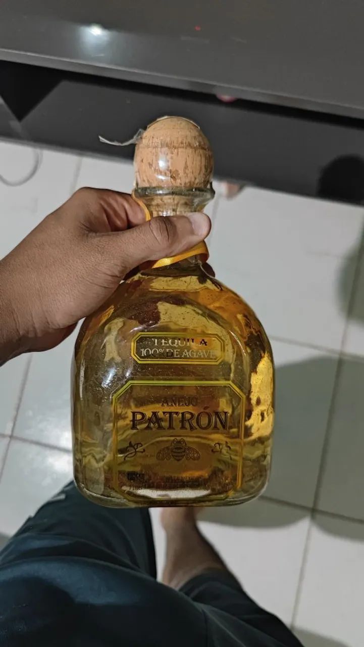 Garrafa de Tequila Patron Añejo