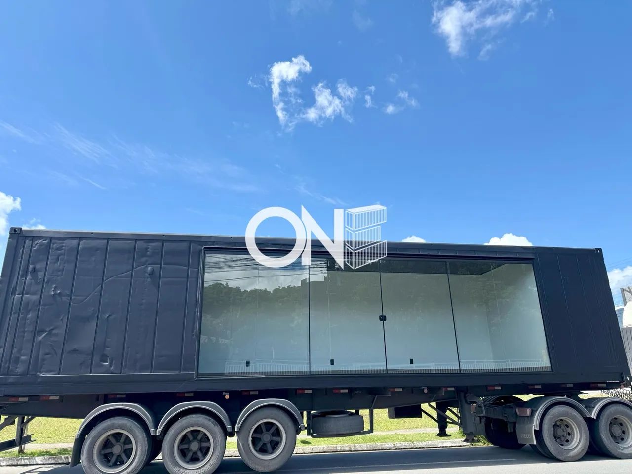 Espaço comercial em container