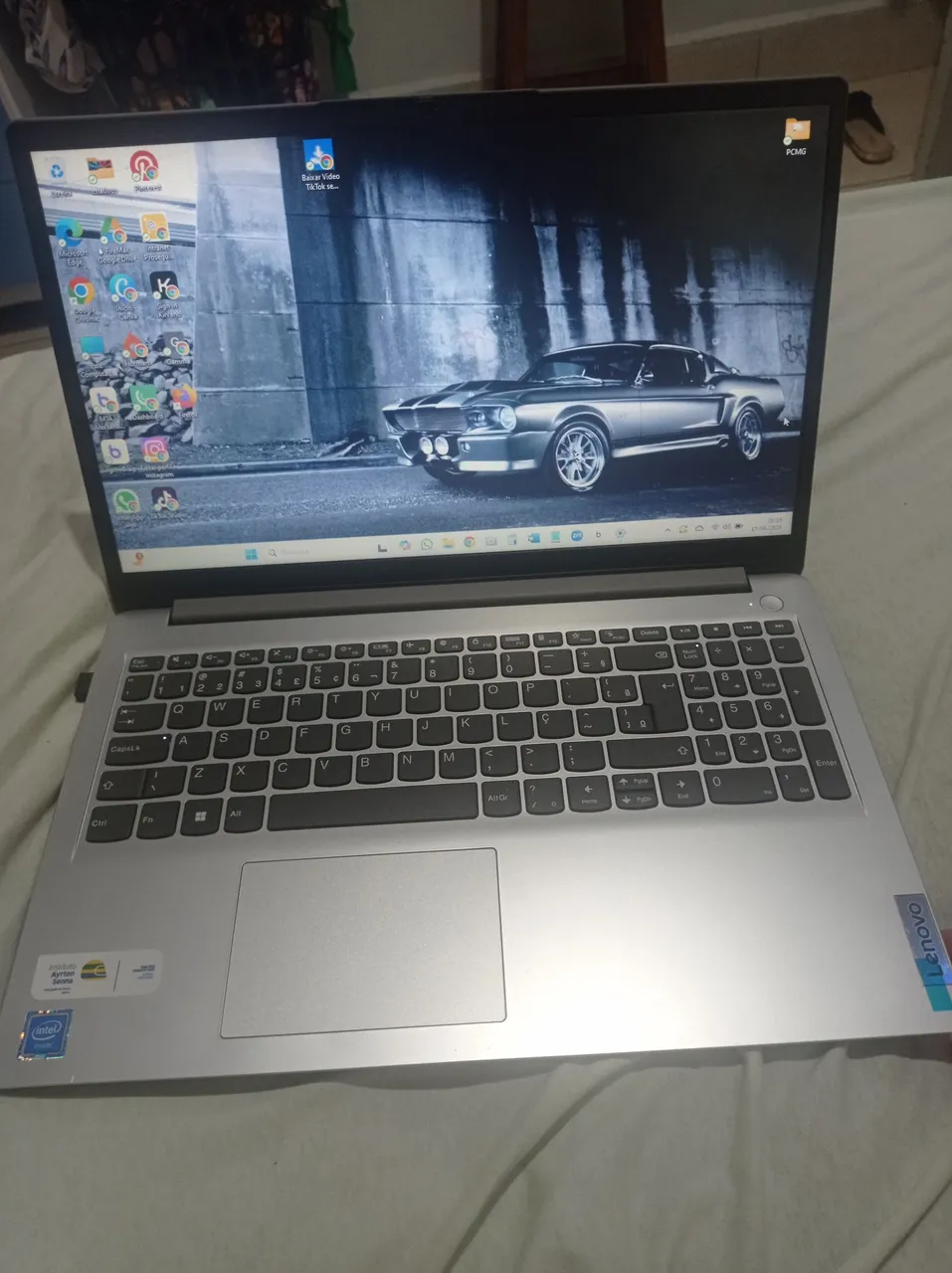 Notebook Lenovo com Intel