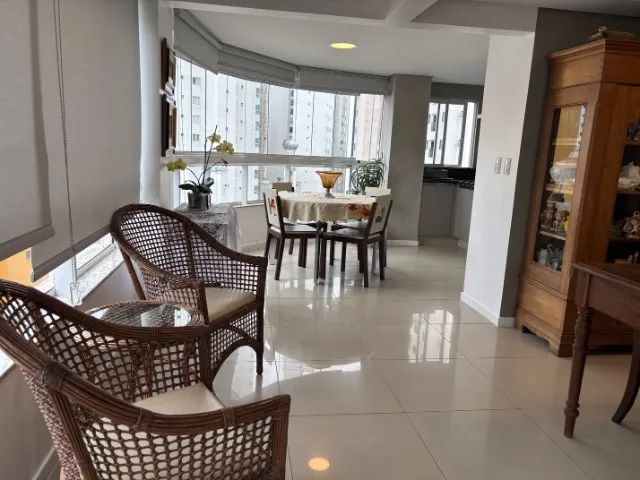 Apartamento mobiliado com 3 dormitórios na Quadra do Mar em Balneário Camboriú - Foto 2