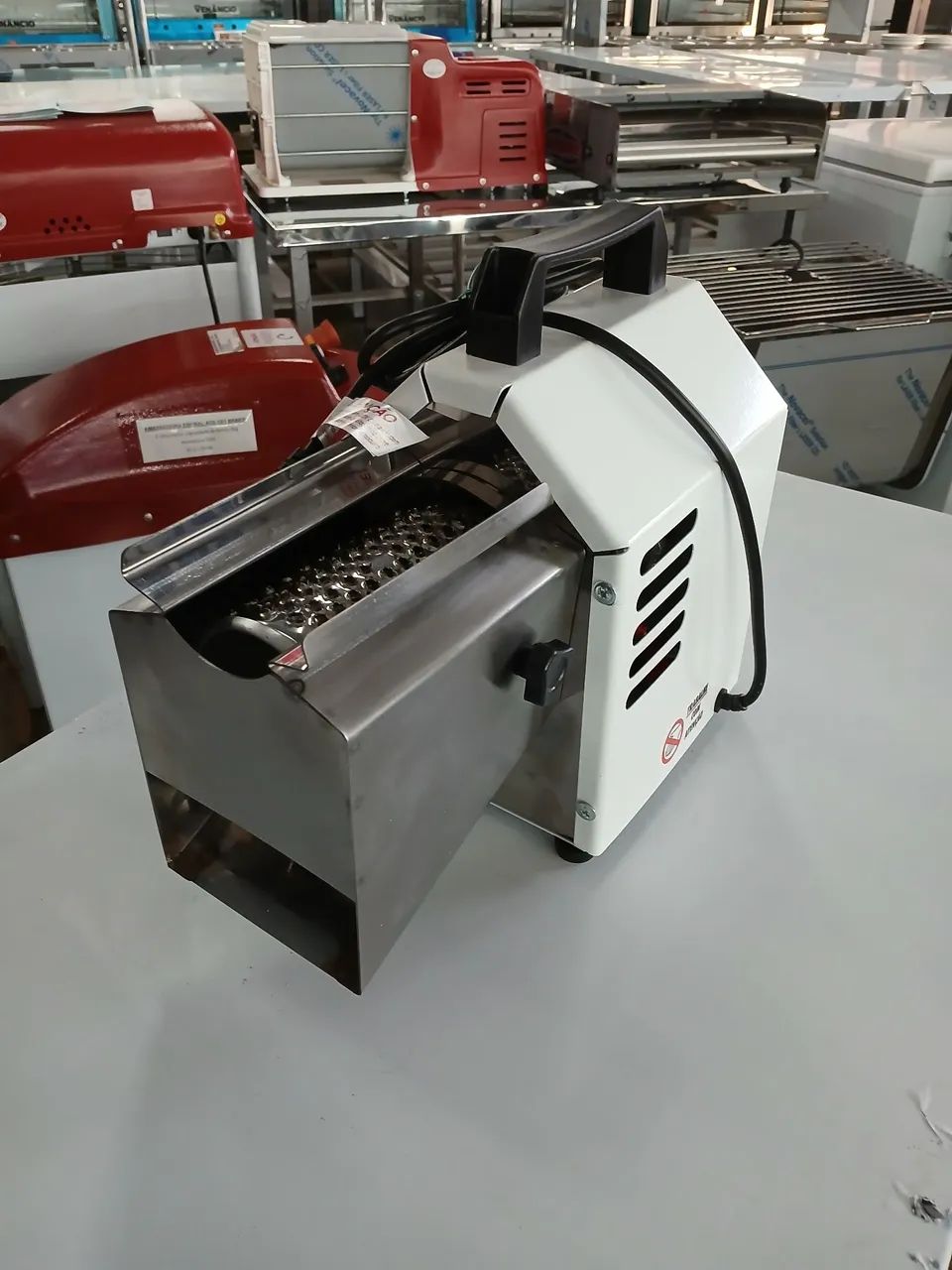 Ralador De Milho Arbel 300w - Ralador De Coco - Foto 3