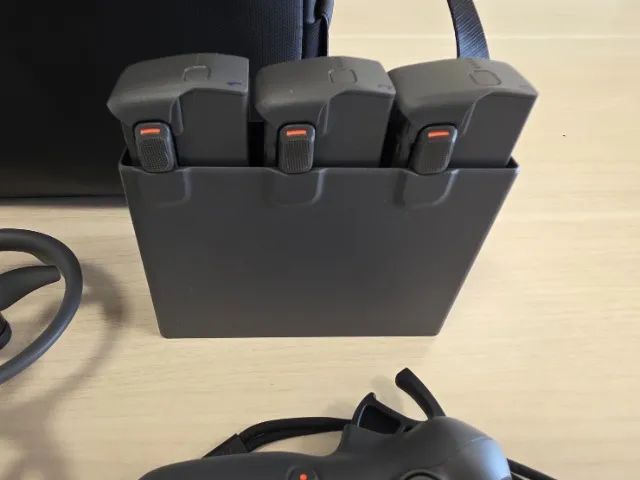 Drone Dji Avata 2 com bag, 3 baterias conforme foto Sem Oculos Googles 3 - Foto 3