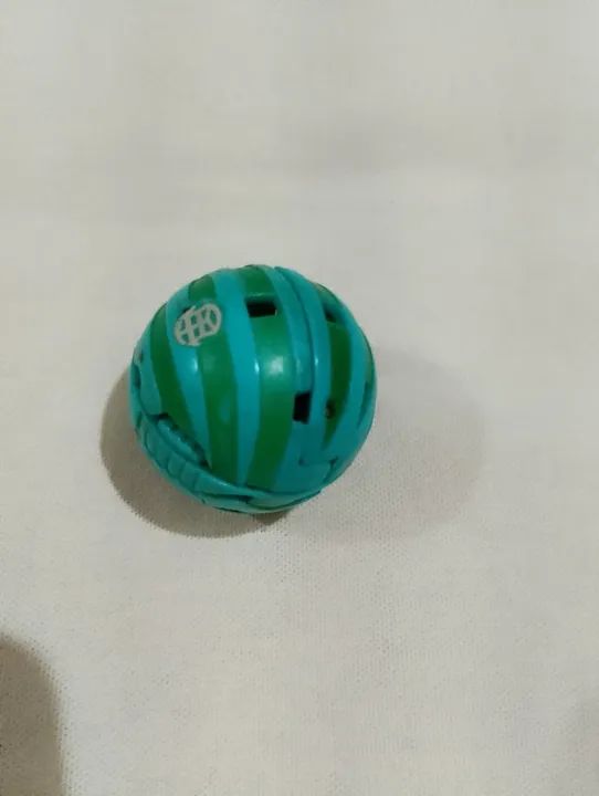 2 Bonecos Bakugan Battle red helix dragonoid e Gargonoid Ventus McDonalds - Foto 5