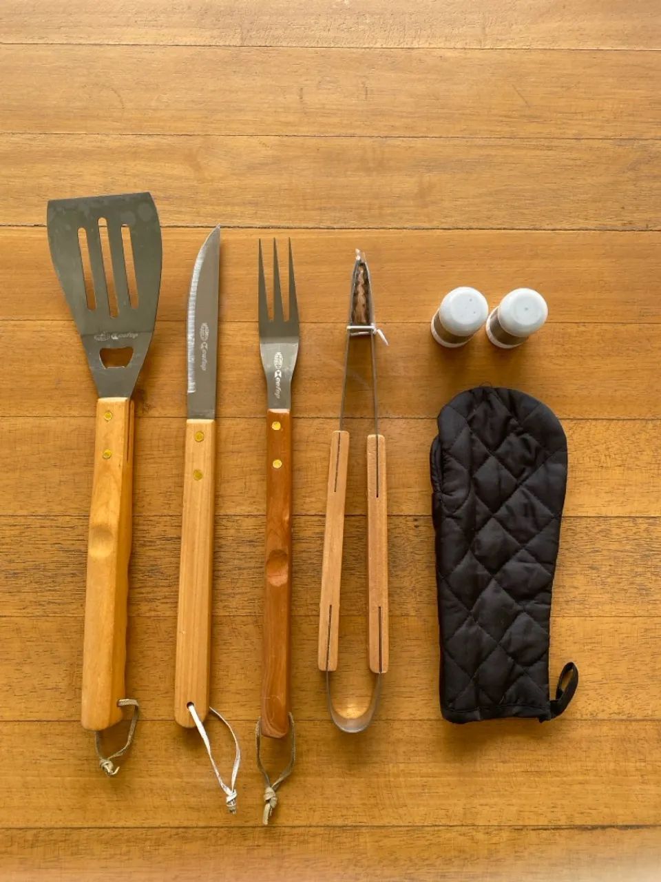 Kit churrasco com 8 peças 