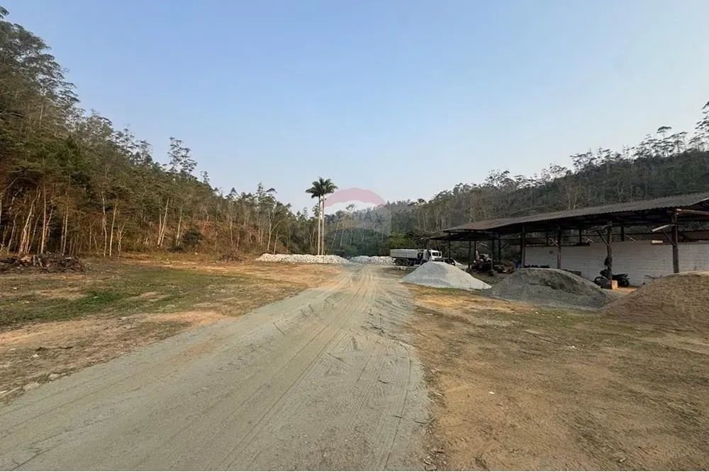 Lotes Comerciais e Residenciais a venda - 2521 m2 - Nova Friburgo - Novo Bairro em desenvo - Foto 5