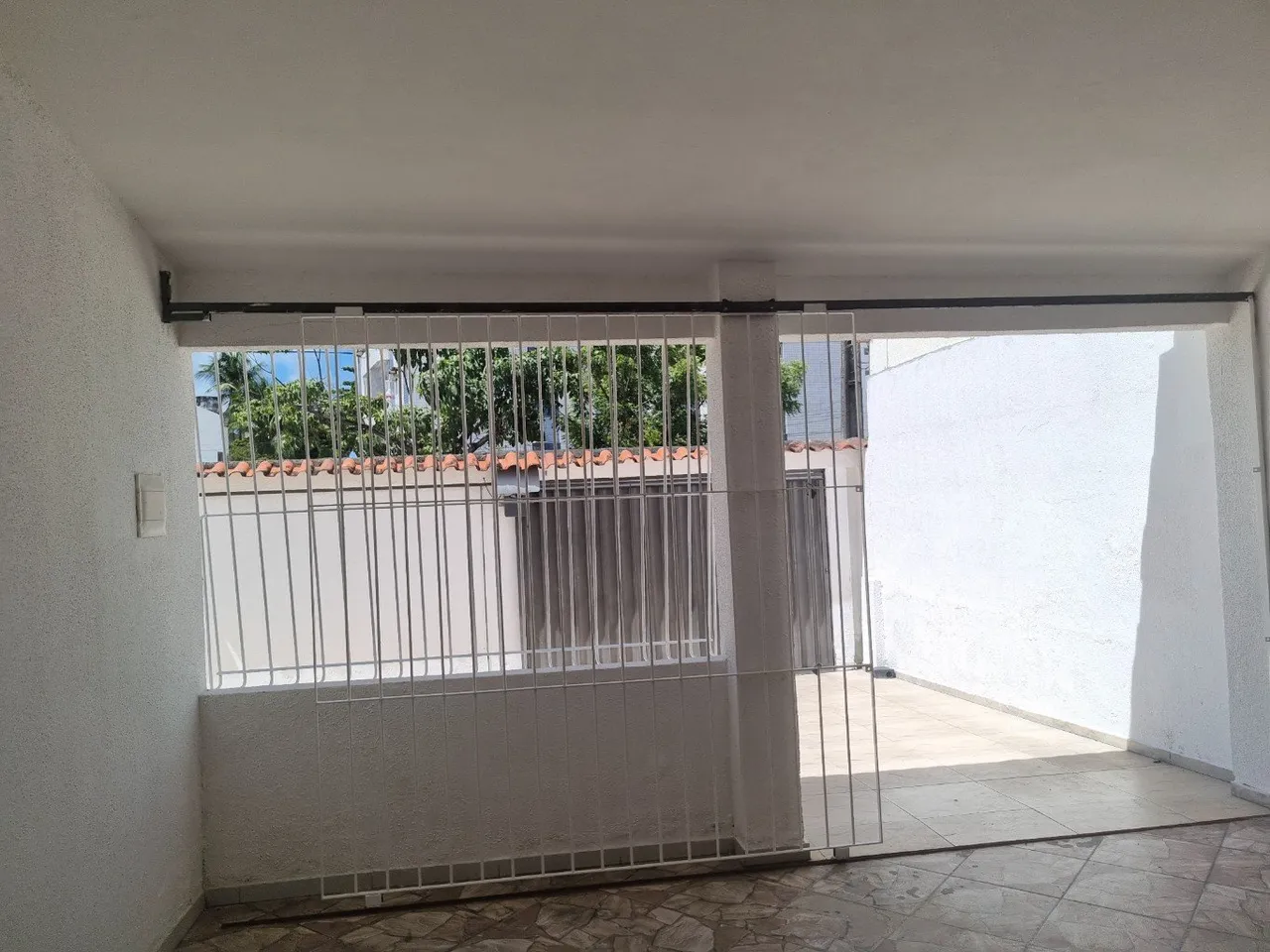 oportunidade para residênciaou comercio, casa espaçosa e confortável.