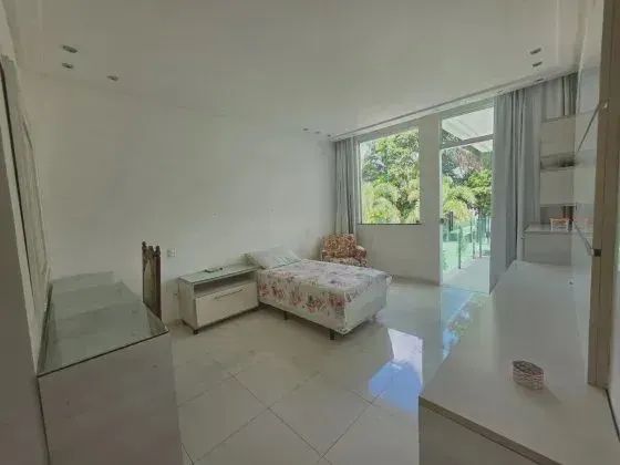 COND. RENAISSANCE. 3 SUÍTES, SALA PARA 2 AMBIENTES, 100% MOBLIADA. 4 VAGAS.