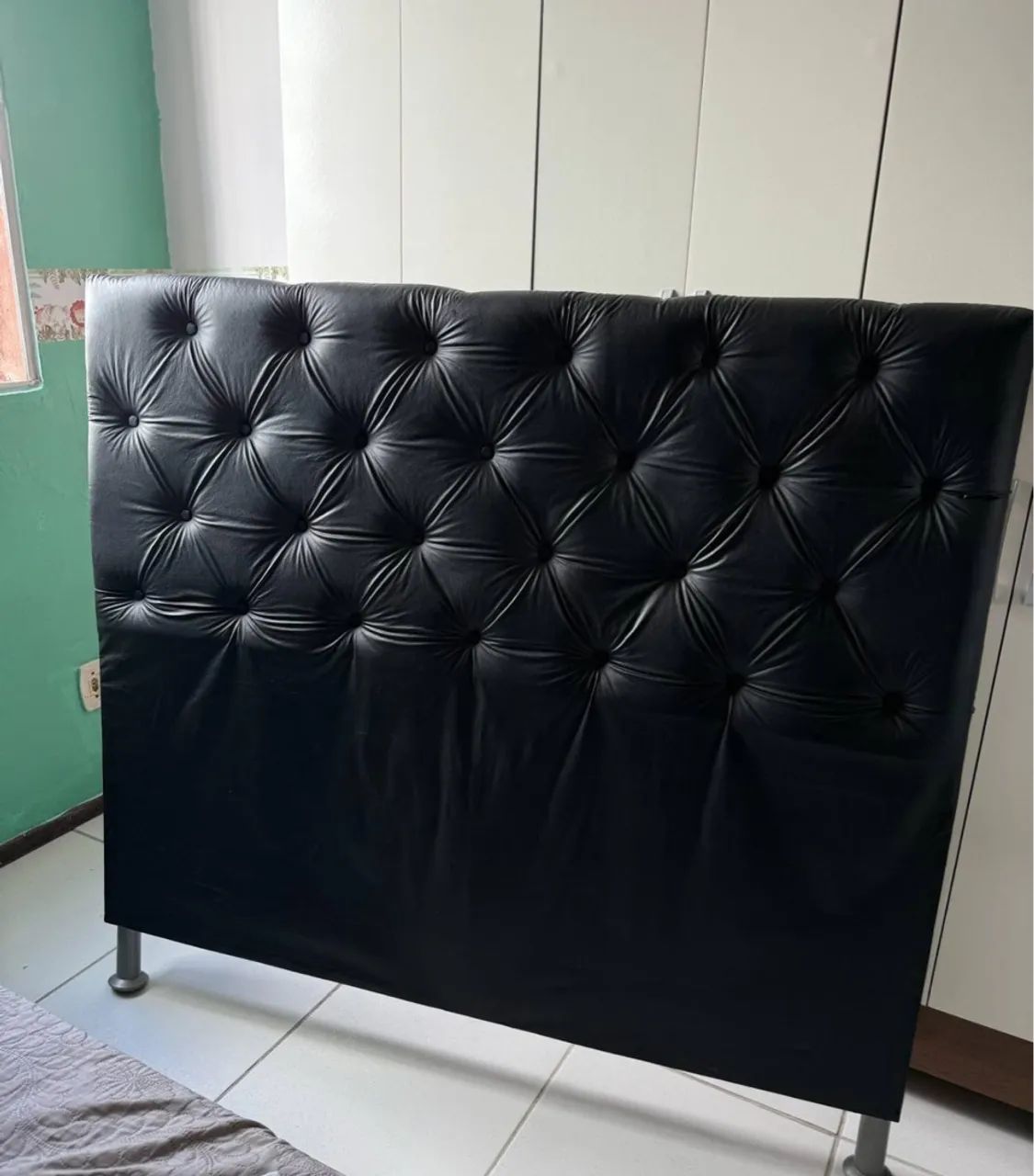 Cabeceira de Cama Estofada Preta