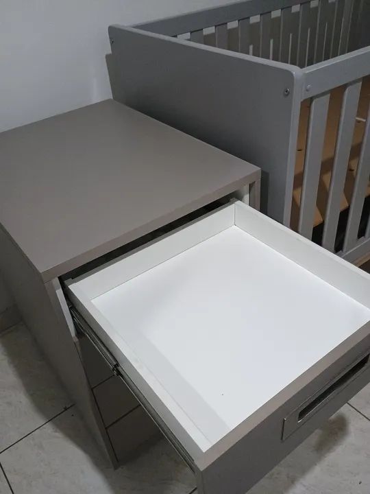 Berço e cômoda infantil em ótimo estado - Foto 2