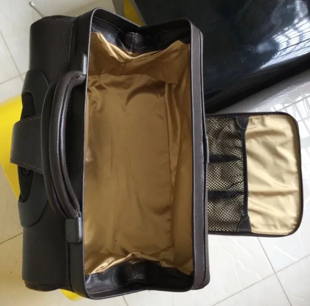 Mala de Mão  Datelli em Couro Legítimo (nova) - Foto 3