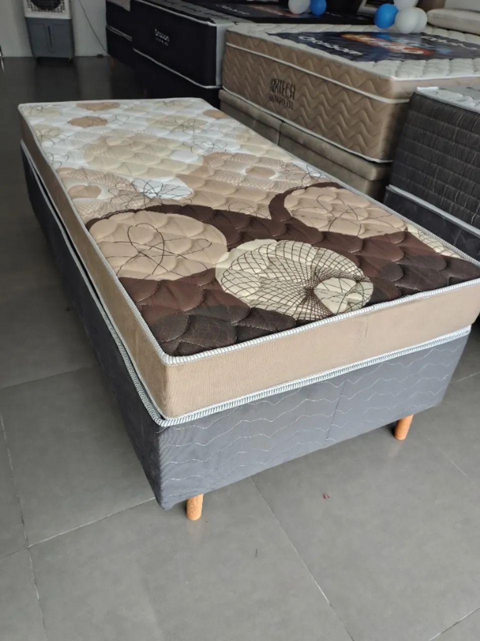 CAMA BOX SOLTEIRO COM ENTREGA IMEDIATA E FRETE GRÁTIS  - Foto 2