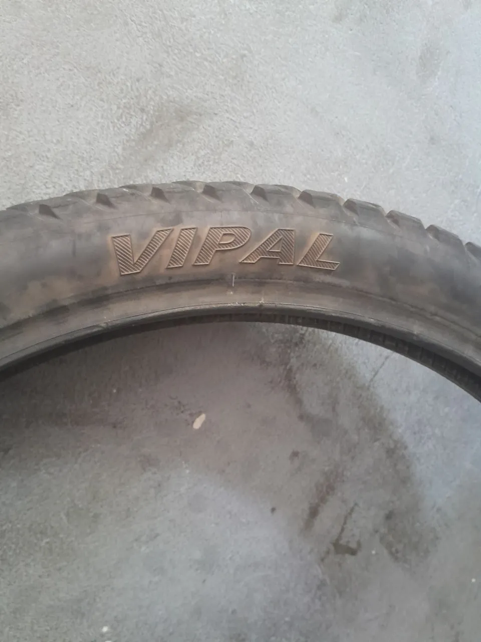 Pneu Vipal para moto