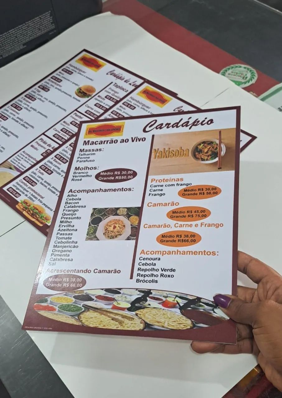 Cardápio adesivado no PVC