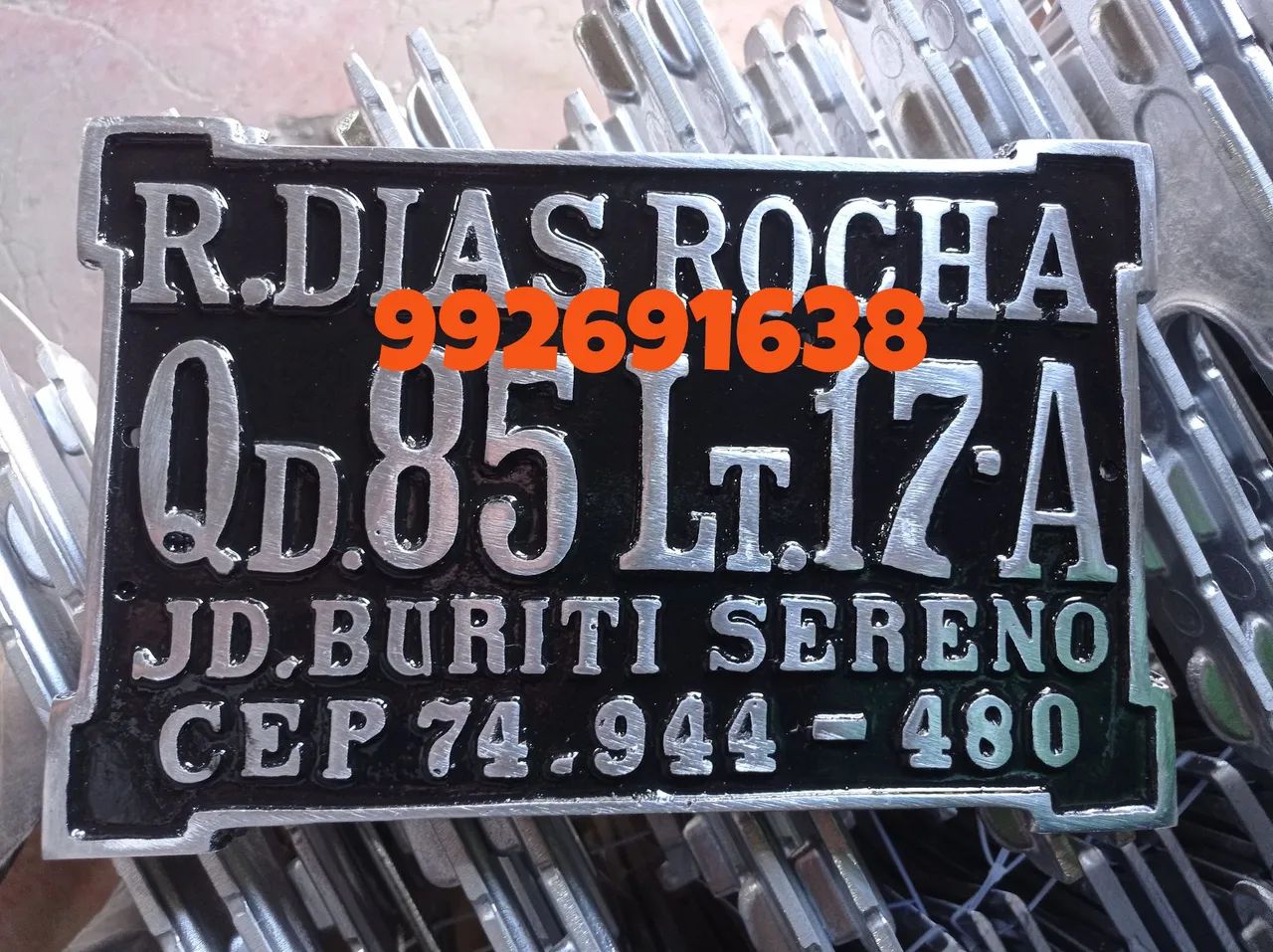 Placa de endereço em alumínio e vidro temperado  - Foto 5