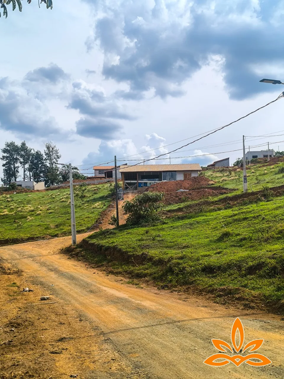 LOTEAMENTO FECHADO EM IGARATÁ À VENDA