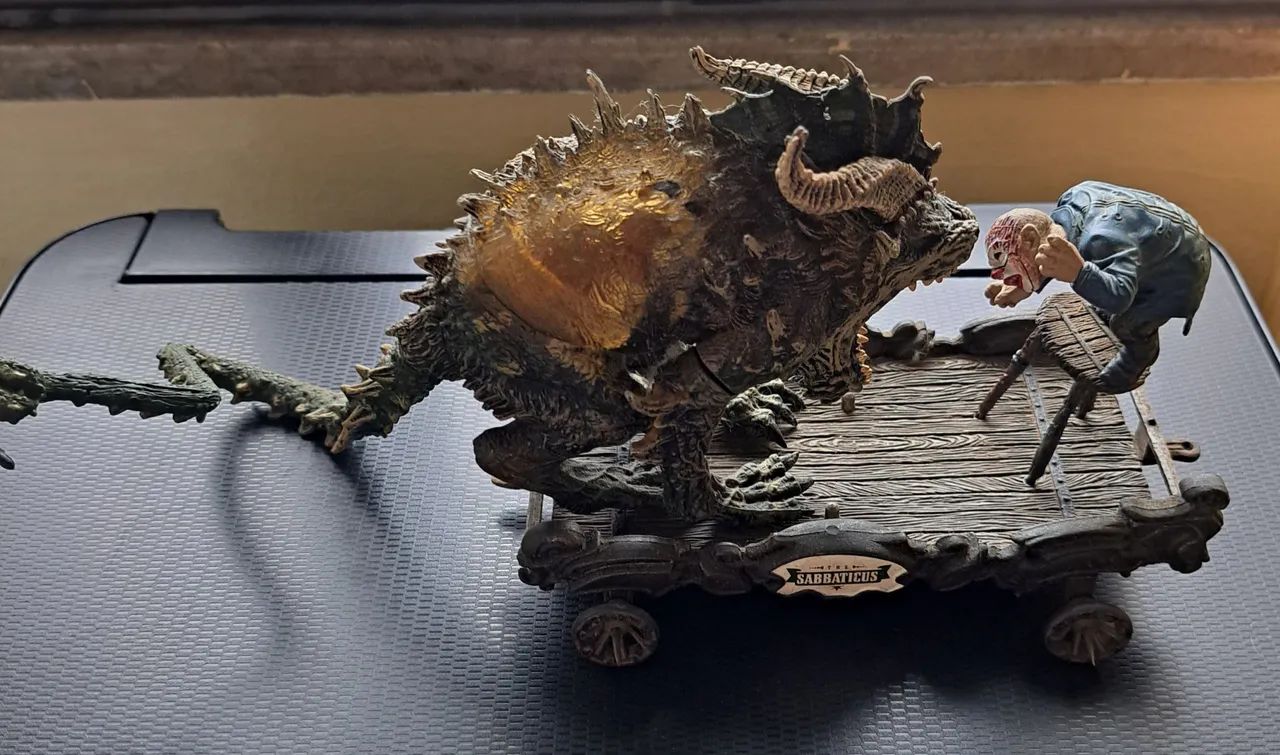 Bleb and Heeler Sabbaticus Infernal Parade Clive Barker é  McFarlane  - Foto 4