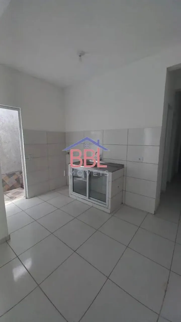 Casa para Locação em São Paulo, Parque Guaianazes, 2 dormitórios, 1 banheiro