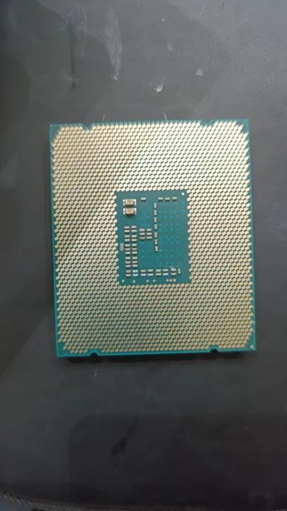 Processador Intel Xeon E5-2630L v363824108010883121