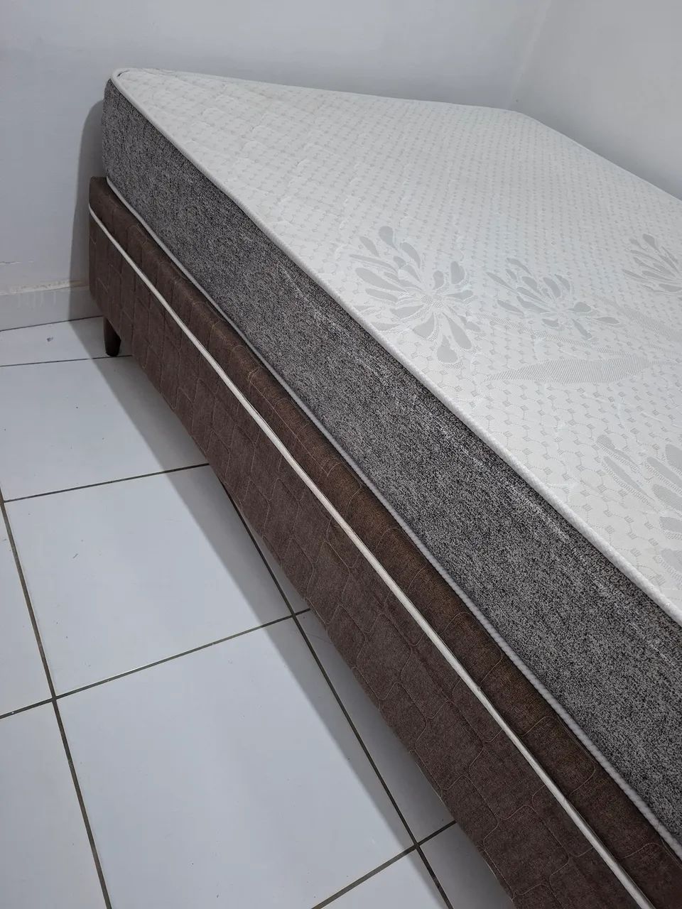 Ums cama  box de casal com o colchão  D65 deme novo
