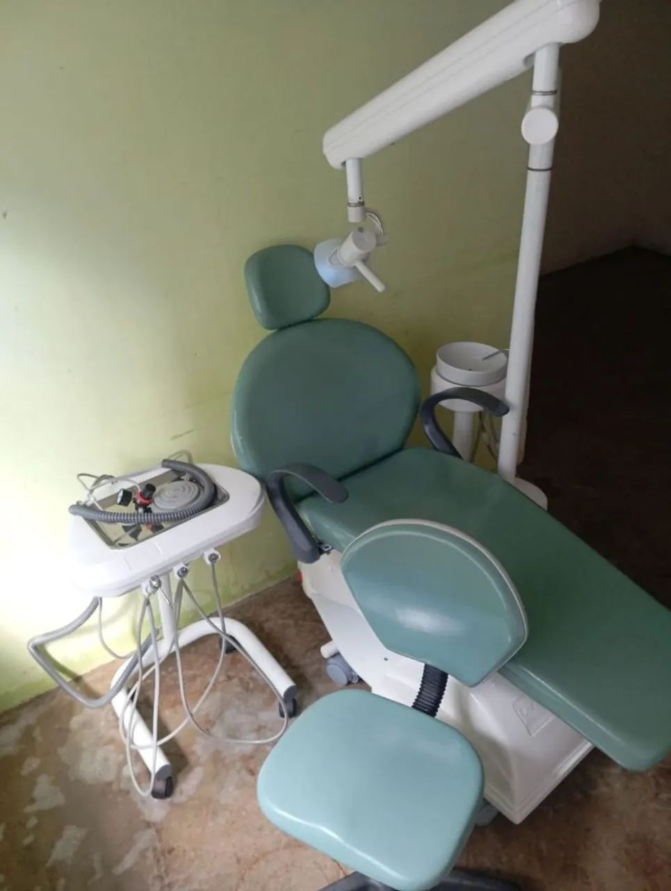 Cadeiras odontológicas semi nova  - Foto 3