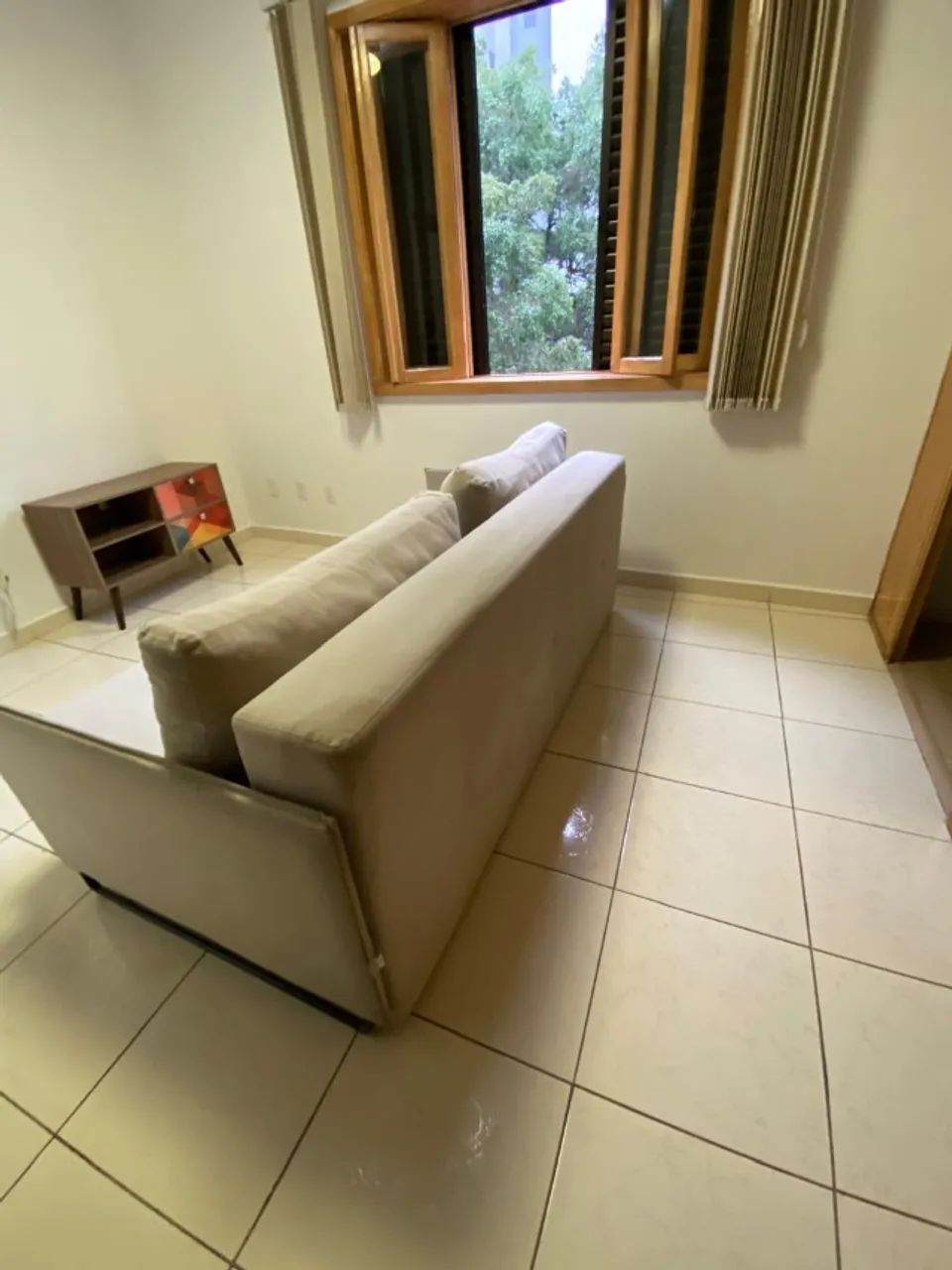SOFÁ-CAMA CASAL SUPER CONFORTÁVEL E BONITO - Foto 4