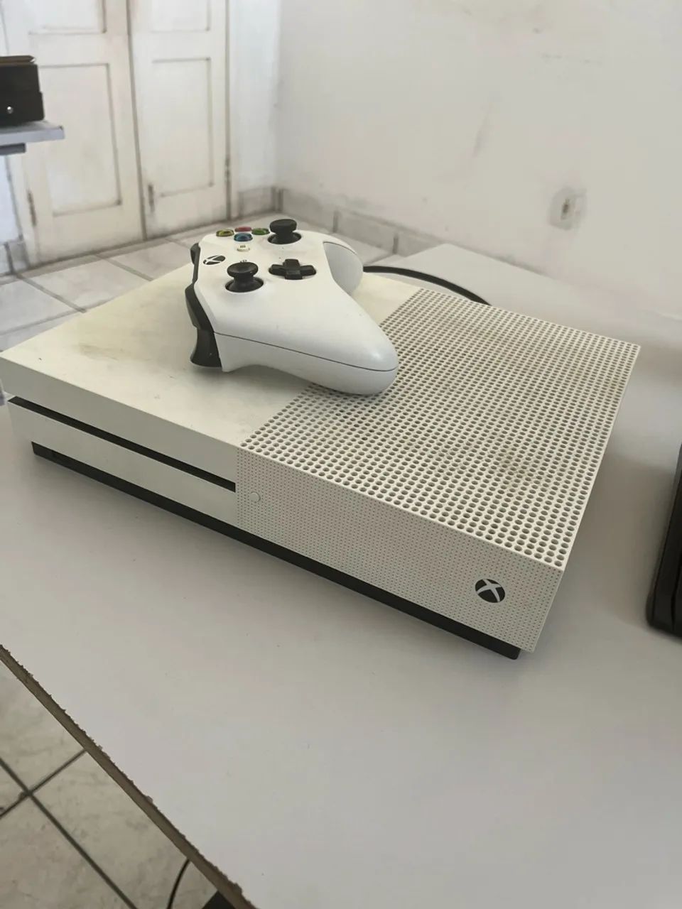 Xbox one s + 2 controles - Foto 3