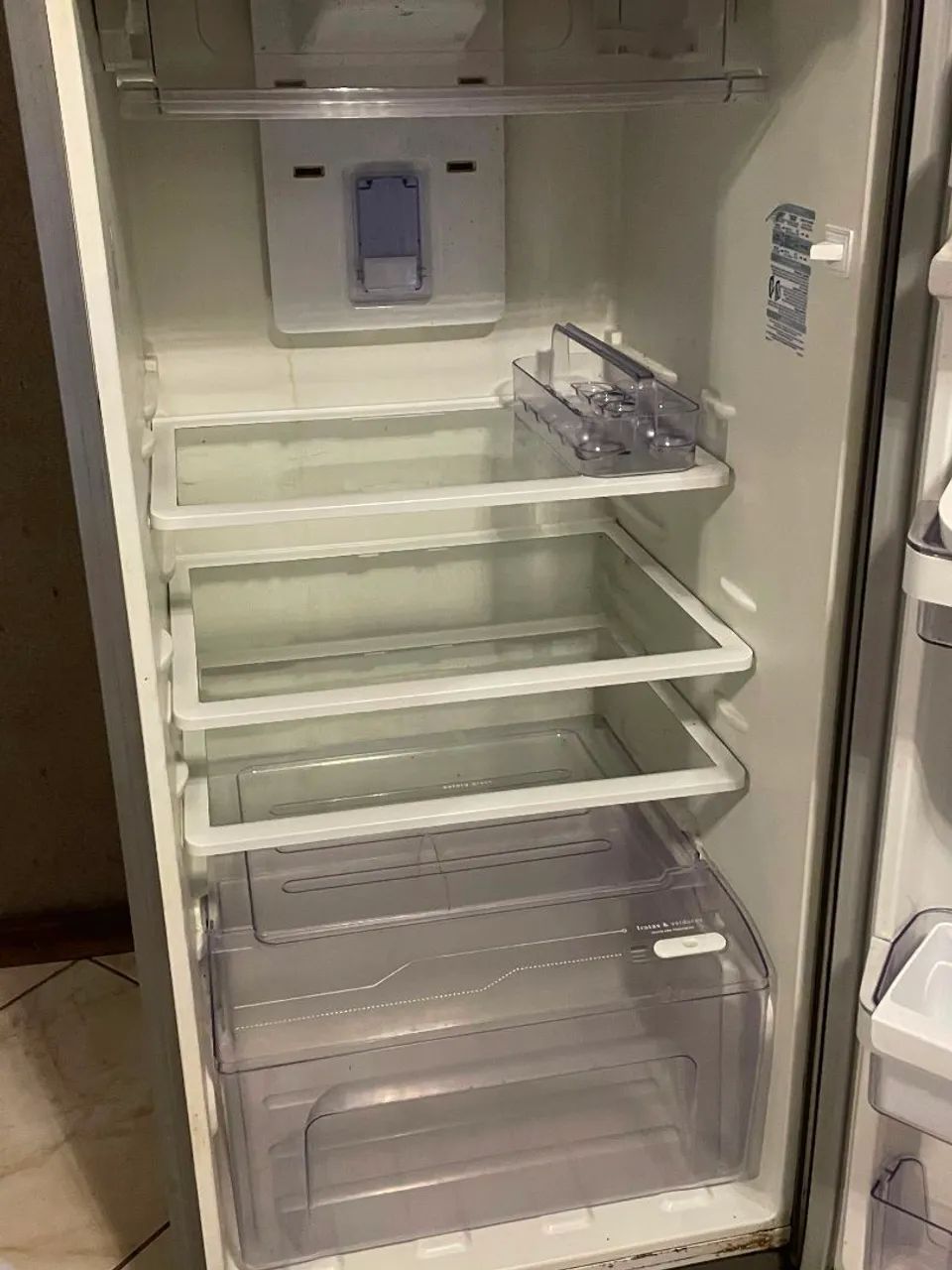 Geladeira Inox Eletrolux  - Foto 3