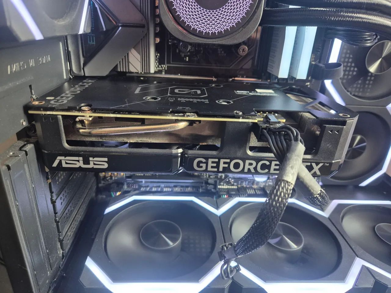 RTX 4060 8GB Asus
