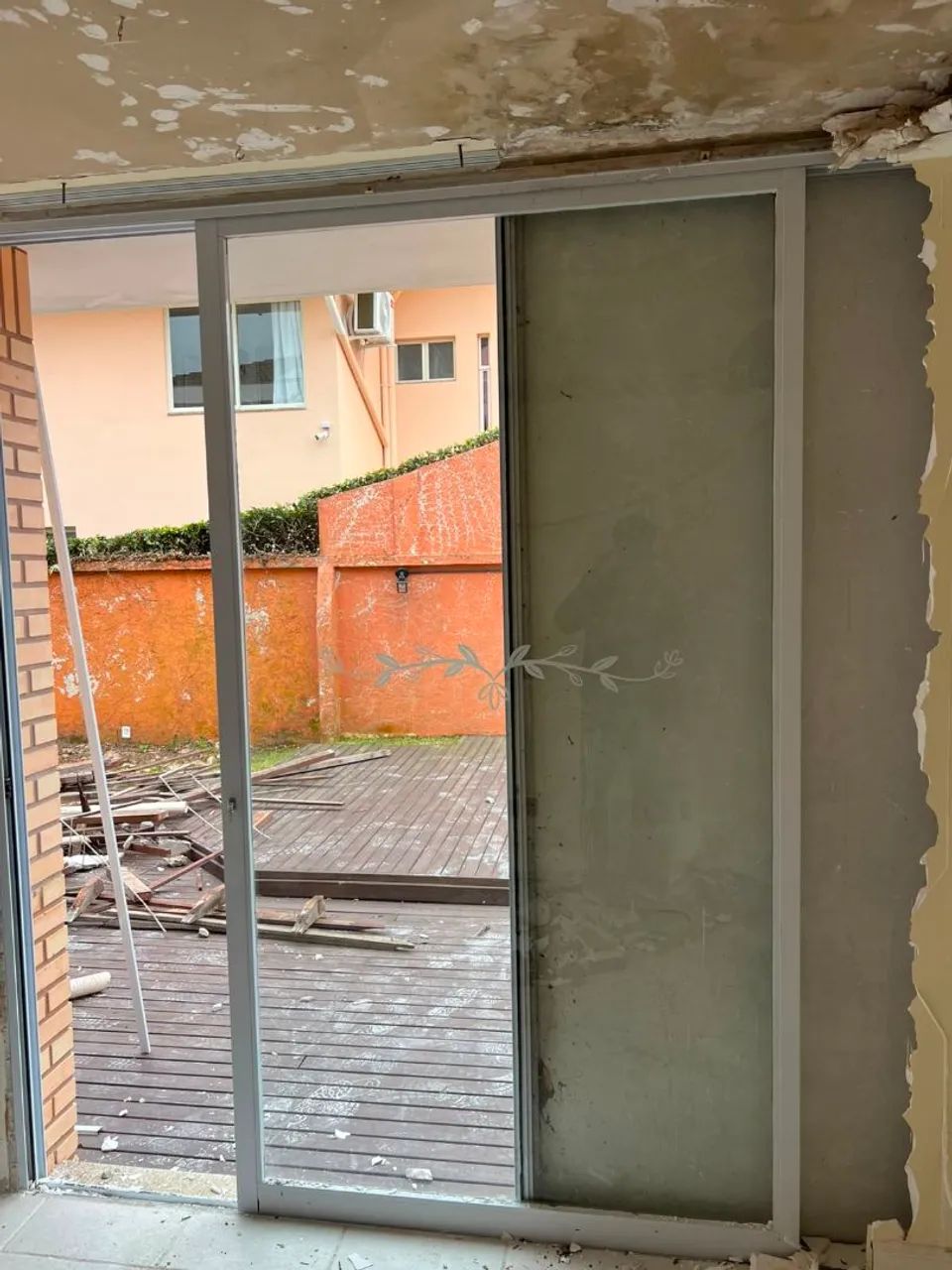 ? PORTAS DE VIDRO À VENDA