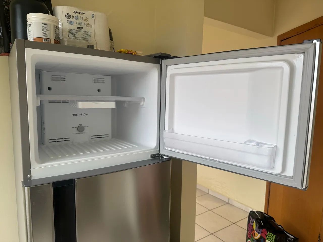 Geladeira Electrolux 320L NOVA - Foto 3