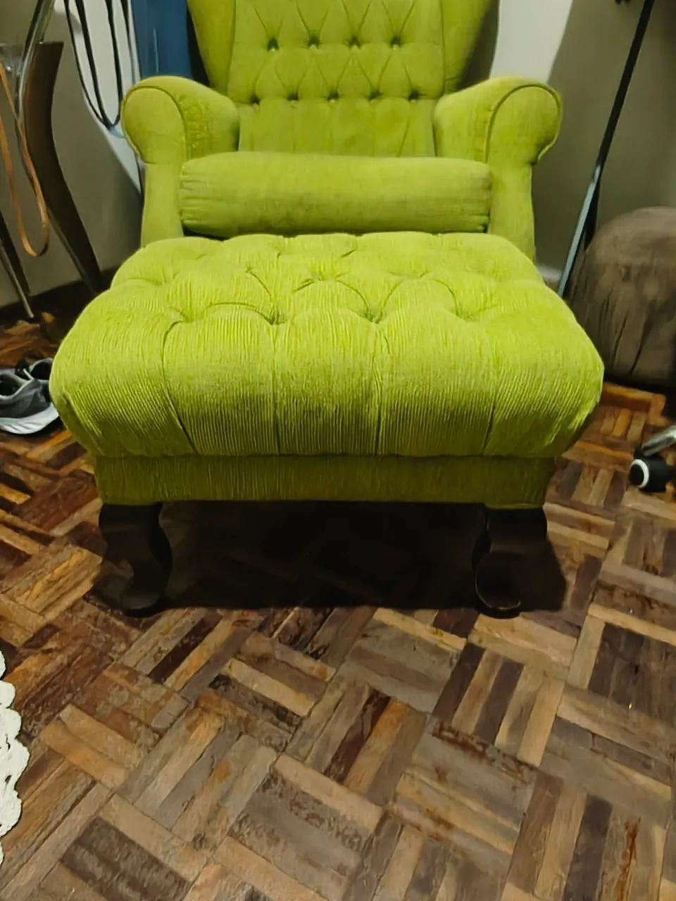 Cadeira/ poltrona com puff - Foto 3