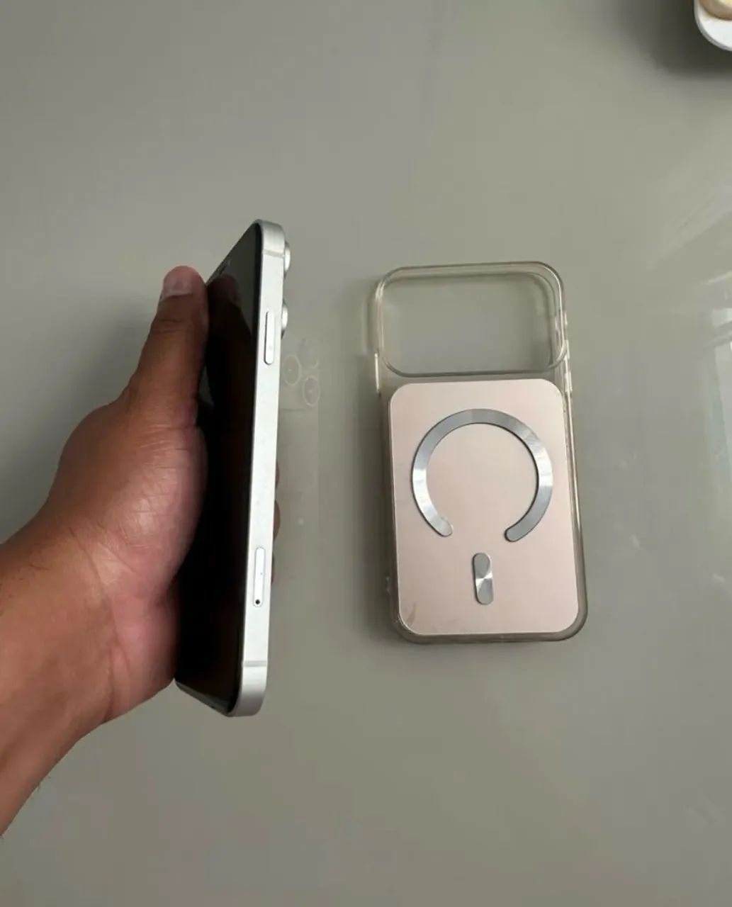 iPhone 11 na carcaça do 17 pro - Foto 4