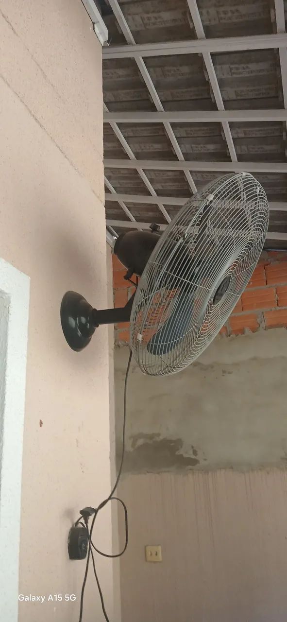 Ventilador de parede preto  - Foto 3
