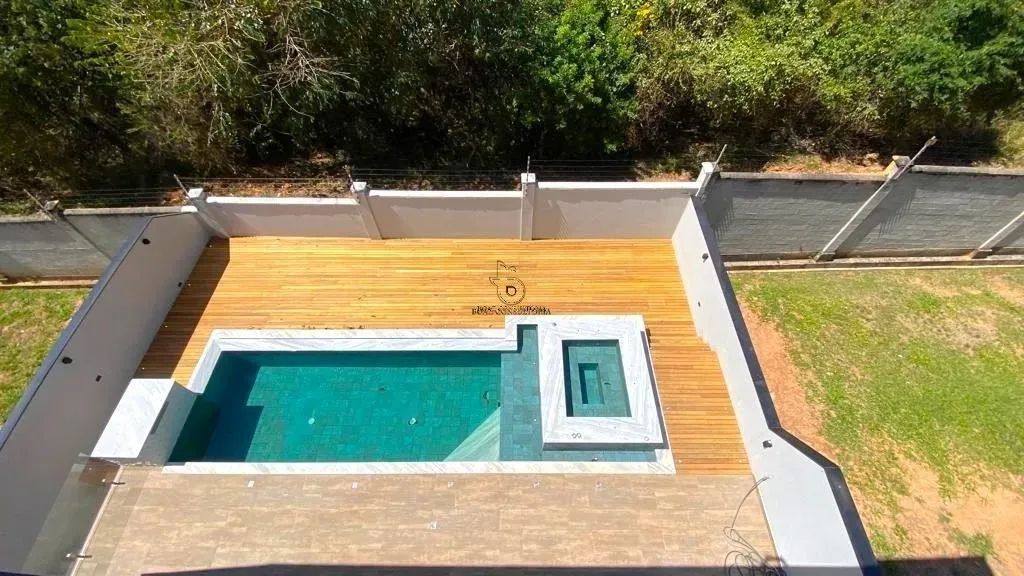 Casa de 3 andares com elevador e vista para mata em Alphaville Nova Esplanada - Foto 4