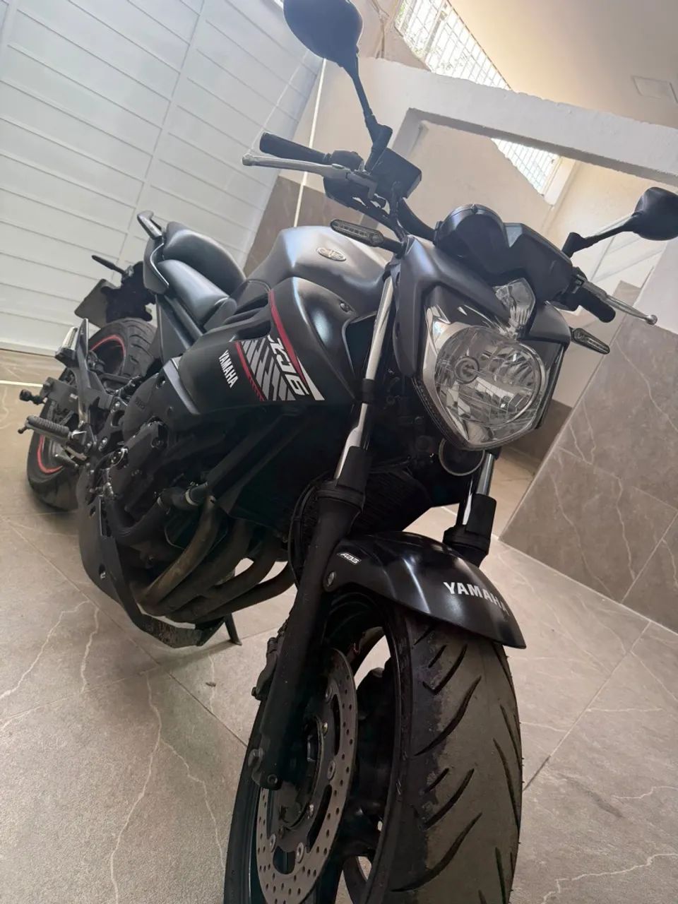 XJ6 N ABS 2018 - Foto 2