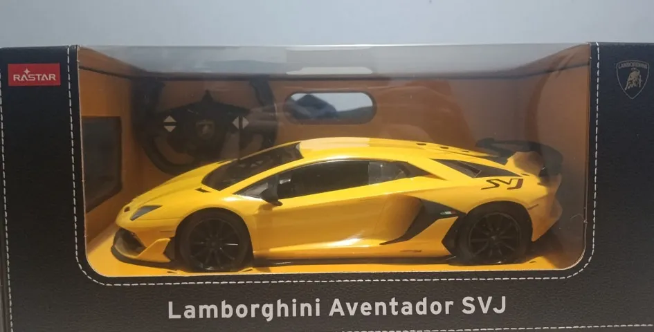 Miniatura Lamborghini Aventador LP-700-4 1/24 - Brinquedos e Jogos
