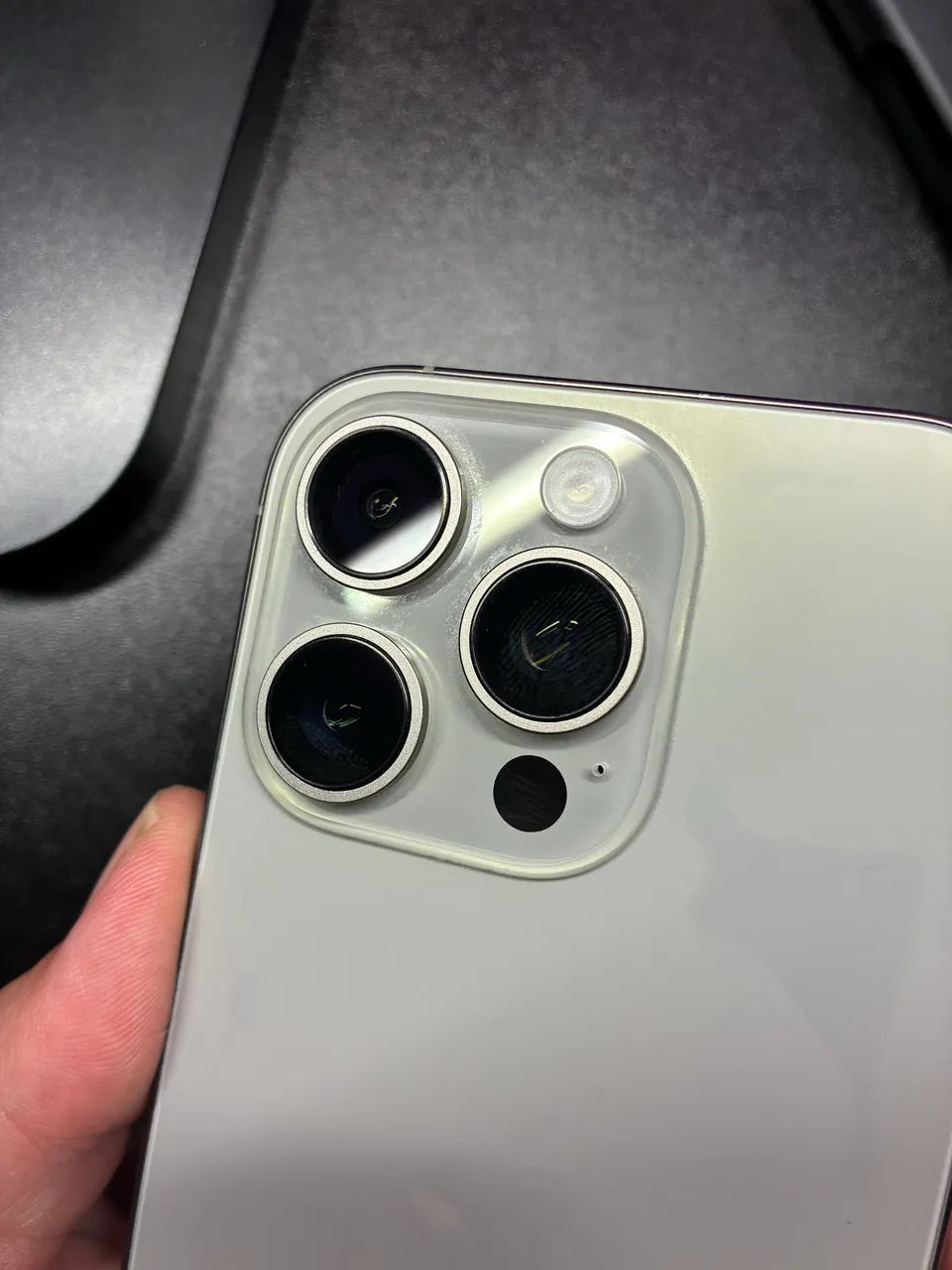 iPhone 16 pro  - Foto 2