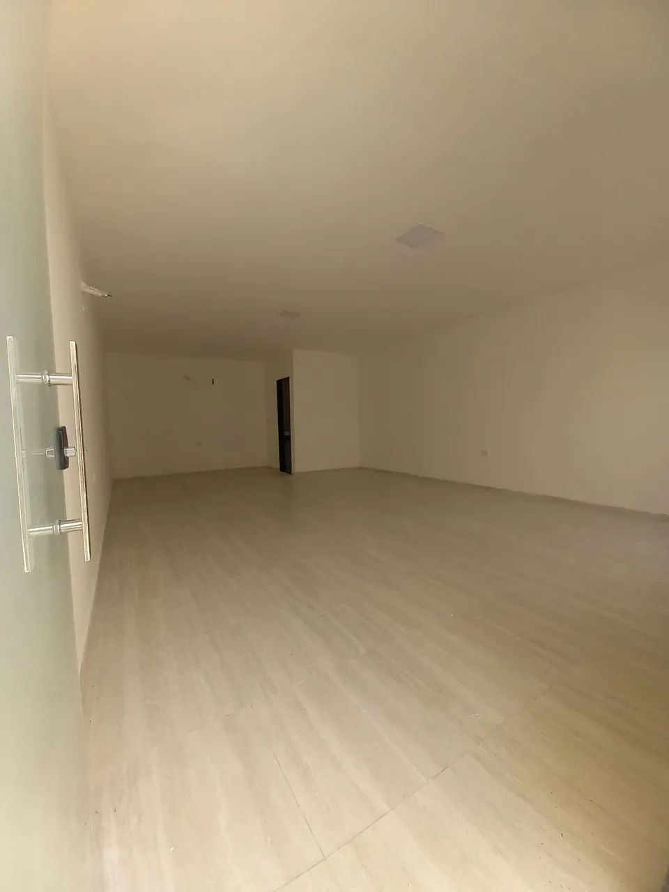 Alugo Sala / Ponto Comercial Próximo Feirinha do Tabuleiro; Santa Amélia  - Foto 3