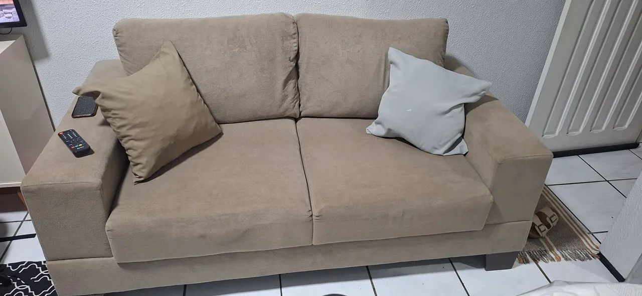 Sofá dois lugares 
