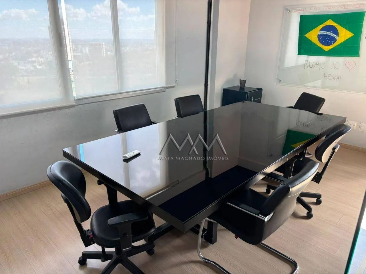 Sala á Venda no Estoril | 115 m²