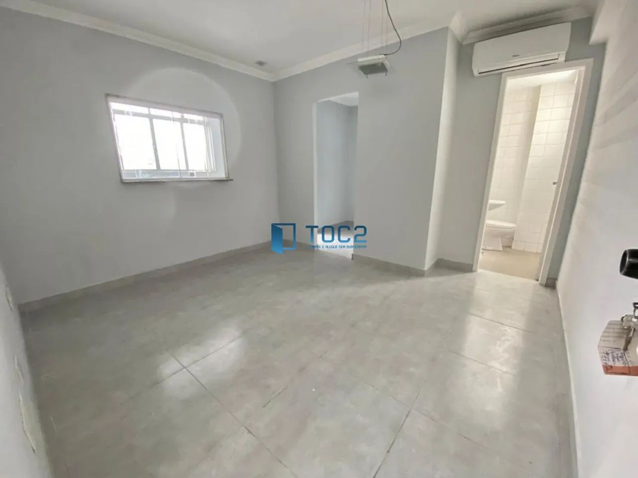 Sala com divisórias para alugar no Centro - Juiz de Fora |40,00m² REF: SA0035