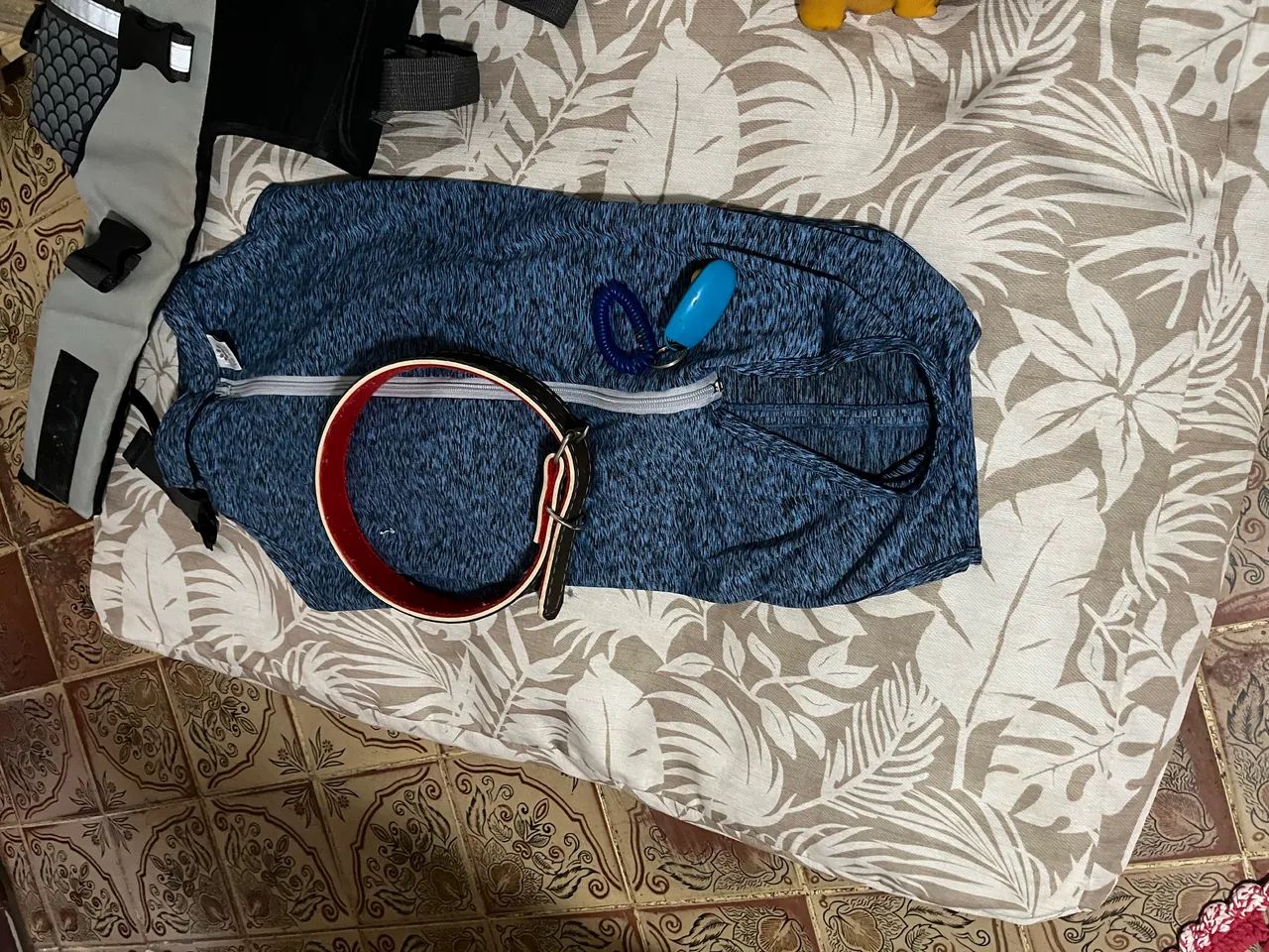 Kit Completo Cachorro GG - Cama + Comedouro + Brinquedos + Roupa Cirúrgica - Foto 6