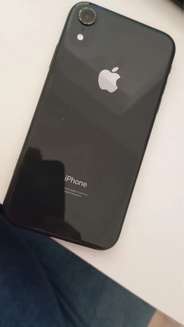 iPhone XR em ótimo estado 