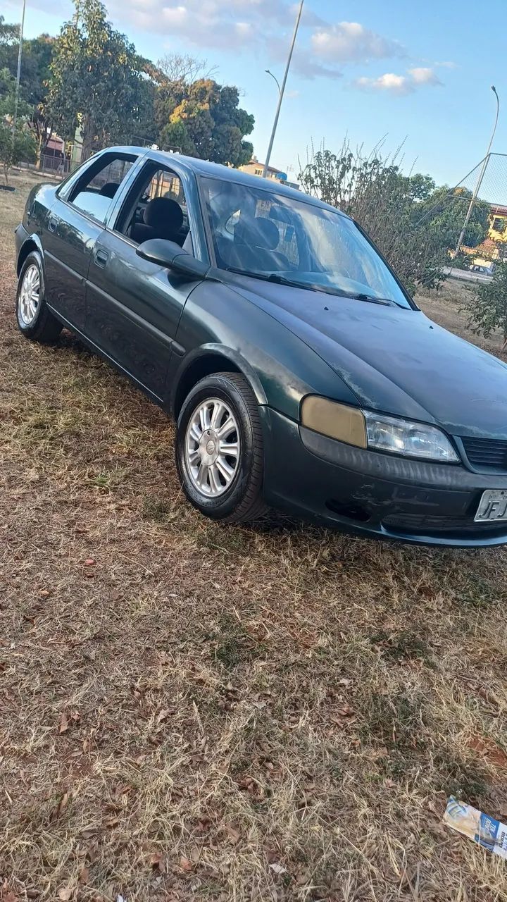Chevrolet Vectra CD 2.2 16V / 2.0 16V Mec./aut. 1998