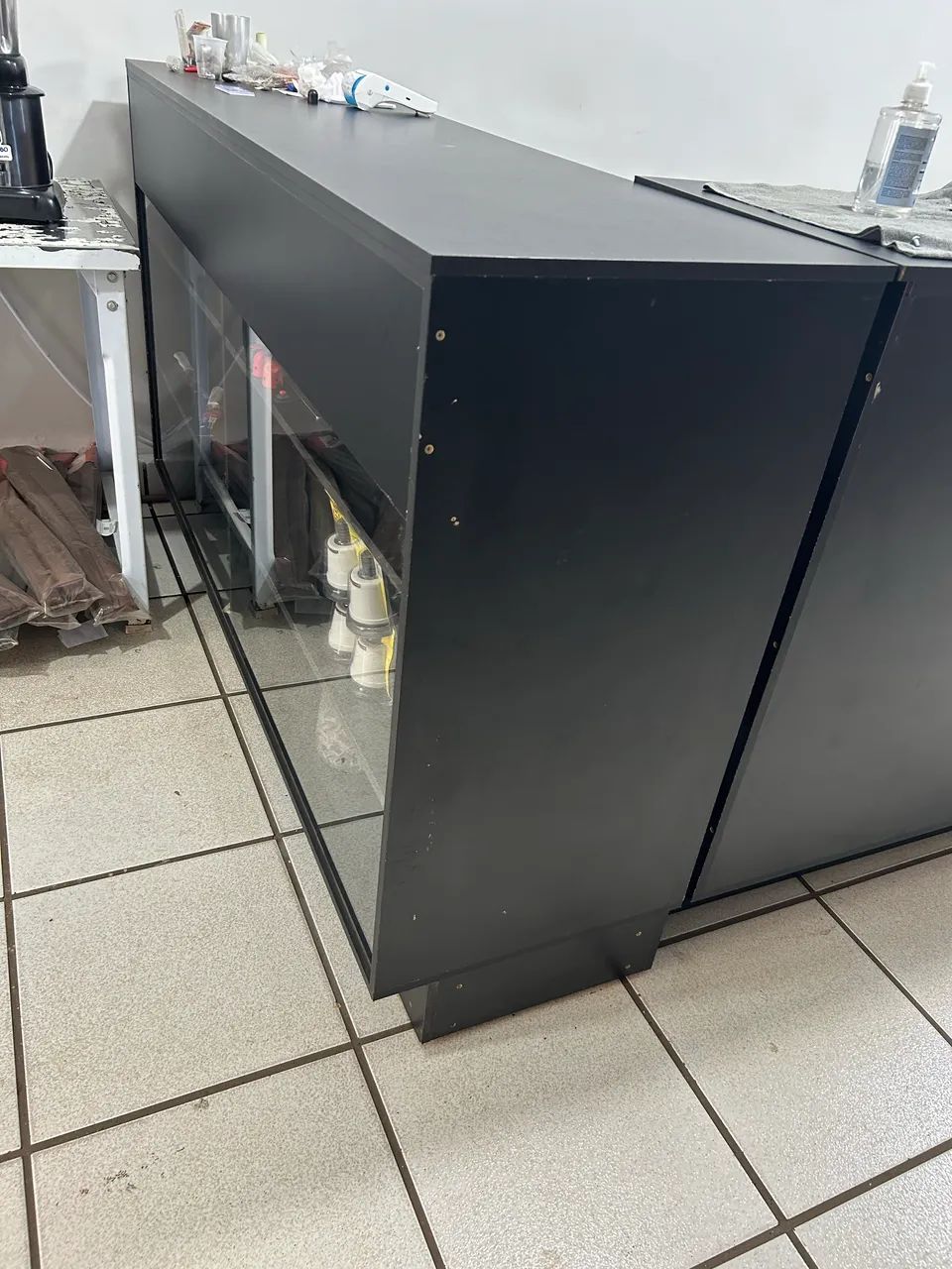 Vendo 2 balcões 