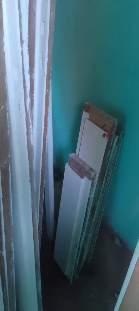 Portas com Marcos, alisar e fechadura..;150 cada. - Foto 5