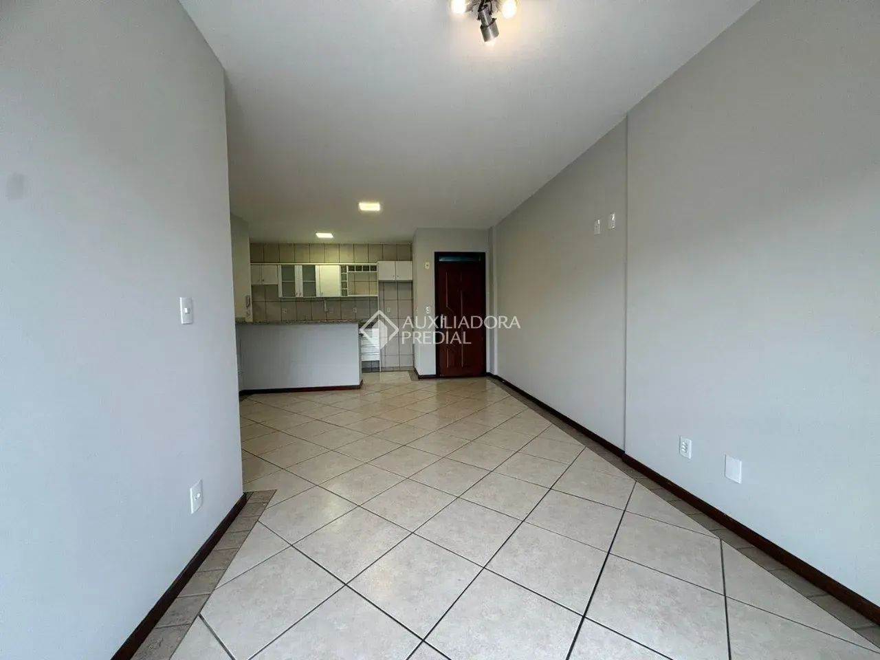 Imóvel para aluguel possui 82 metros quadrados com 3 quartos - Foto 5